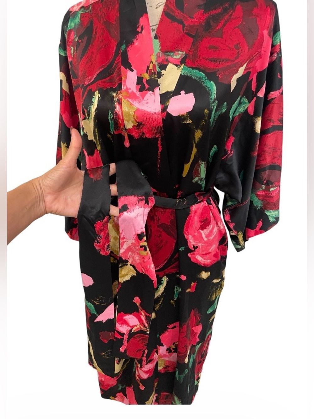 Natori Floral Satin Kimono Robe Black Pink Red Belted Lounge Cover Up Size Small - Picture 8 of 14